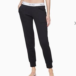 Calvin Klein Sweatpants